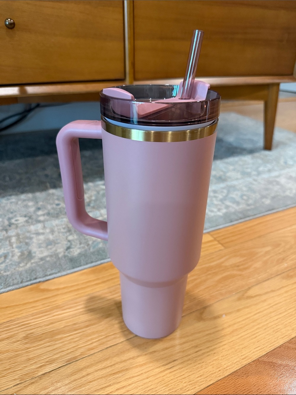 Stanley Fall Refresh Quencher H2.0 tumbler - 40 oz. - Antique Pink - Picture 3 of 6